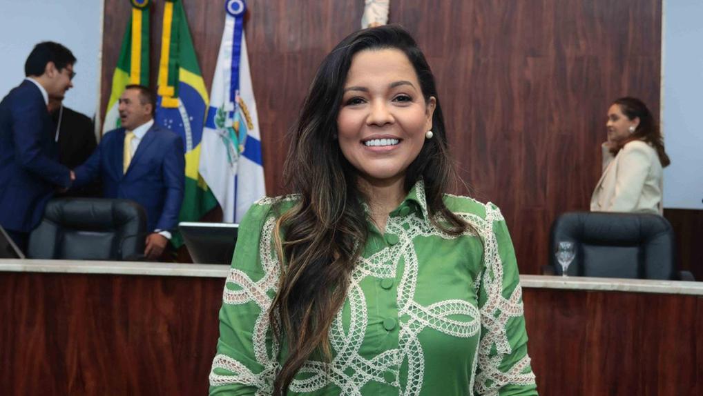 Priscila Costa é anunciada como pré-candidata do PL ao Senado ...